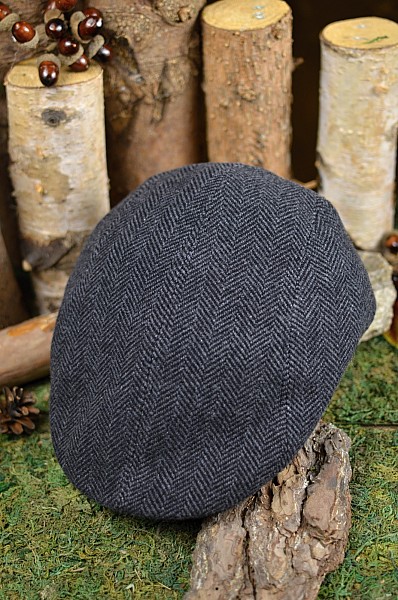 Bekovka Ivy Cap Virgin Wool by Lierys
