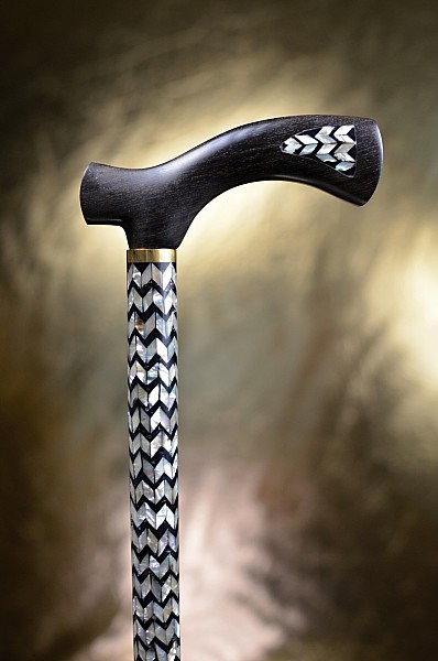 Vycházková hůl Ebenová Mother of Pearl white