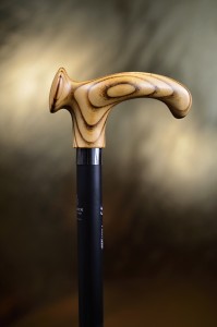 Vycházková hůl dřevěná ergonomická Gastrock