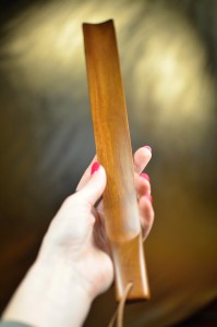 Dřevěná nazouvací lžíce z růžového dřeva 40 cm