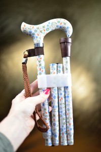 Vycházková hůl skládací Kopretinky (84-94 cm)