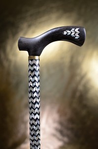 Vycházková hůl Ebenová Mother of Pearl white