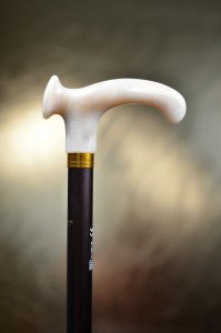 Vycházková hůl s ergonomickou rukojetí Relax