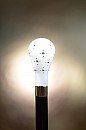 Vycházková hůl sběratelská mléčná koule Swarovski®