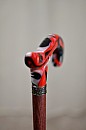 Vycházková hůl červená vášeň
